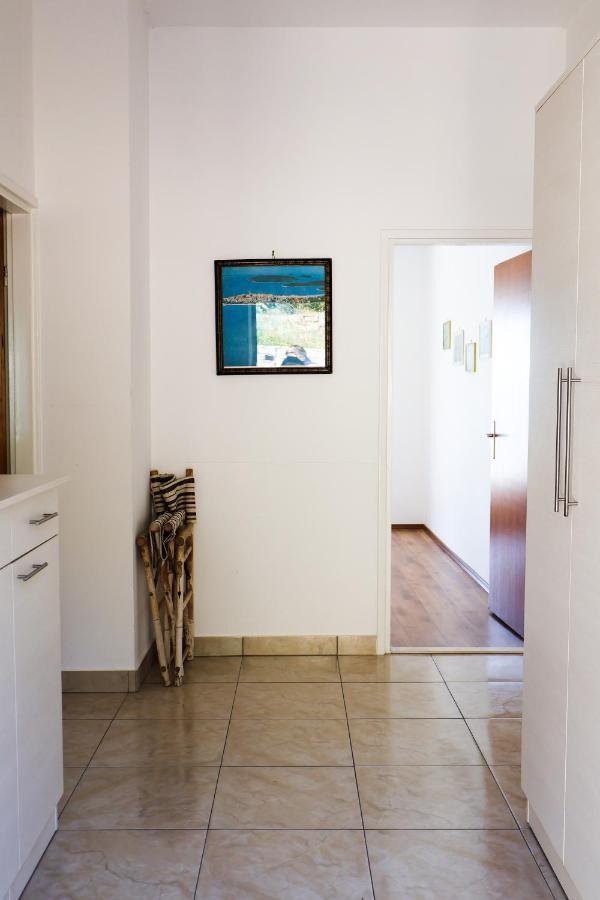 Apartman Klara Lumbarda Exteriör bild